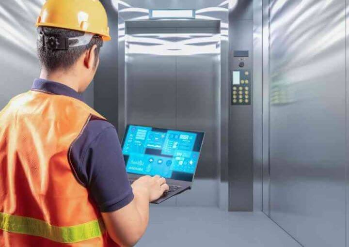 صيانة دورية للمصاعد